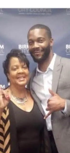 Founder Shernavian Roper Vandiber with Birmingham Mayor Randall Woodfin at a nonprofit leadership conference